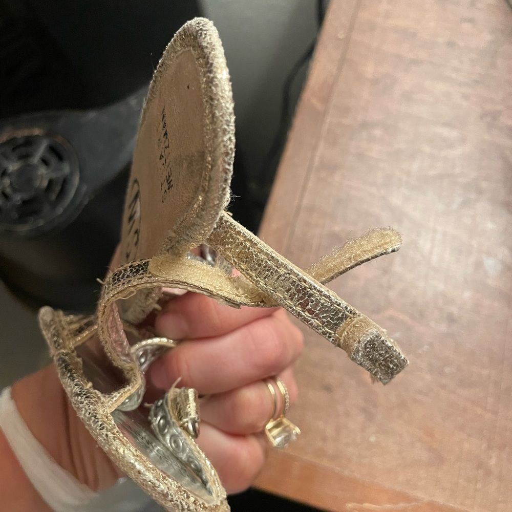 Stuart Weitzman EUC - Picture 3 of 5